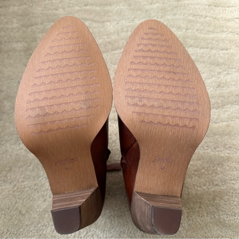 Zodiac Darrah Leather Western Pointed Toe Cone Heel Bootie Cognac Brown Sz 9 NIB - Picture 12 of 16